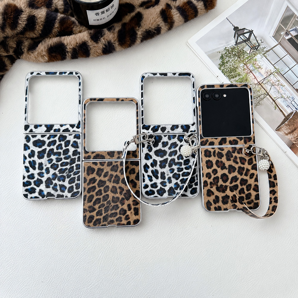 Phone Accessories Case - เคสโทรศัพท์พับลายเสือดาวสำหรับโมโตโรล่า ราซ 60 50 อัลตร้าพร้อมสายรัดข้อมือแบบถอดได้ฝาครอบกันกระแทกป้องกันการตกกระแทก